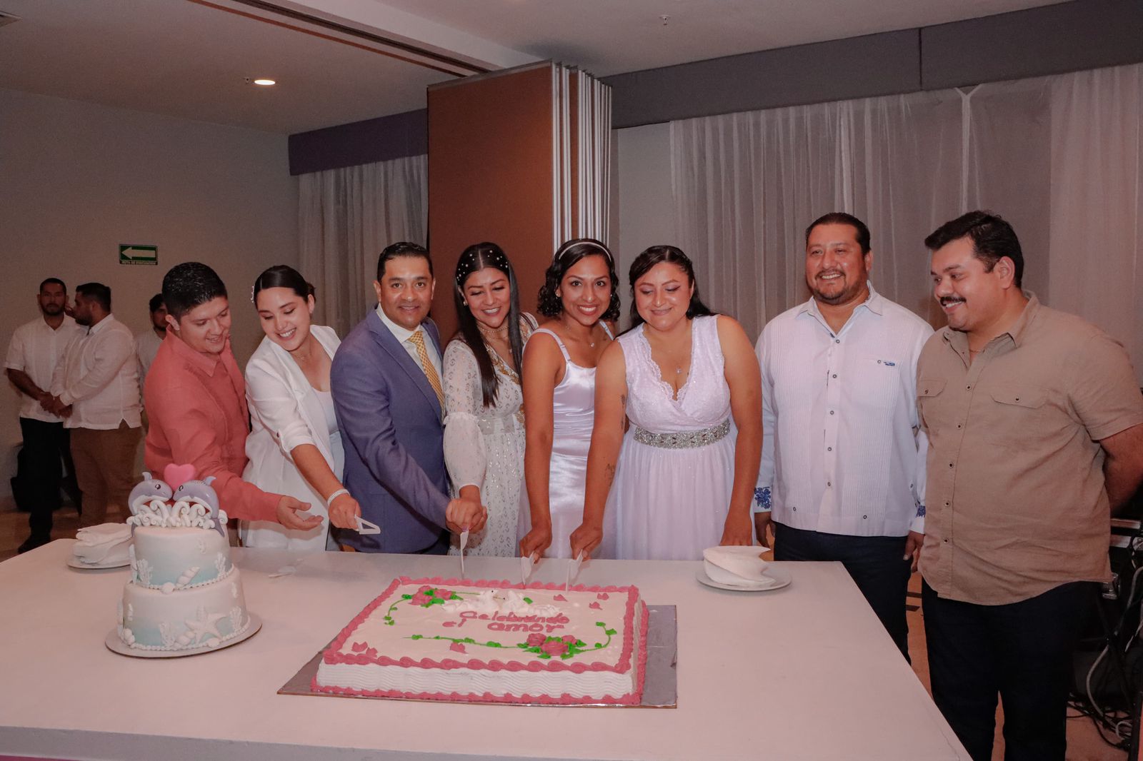 Con gran éxito se desarrollaron las bodas colectivas gratuitas organizadas por el Aquarium del Puerto de Veracruz